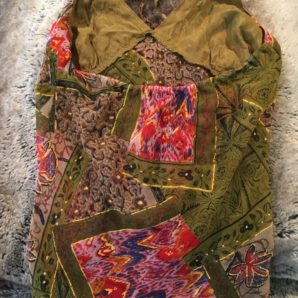 * BEAUTIFUL OLIVE & RED HALTER BLOUSE - Picture 6 of 8
